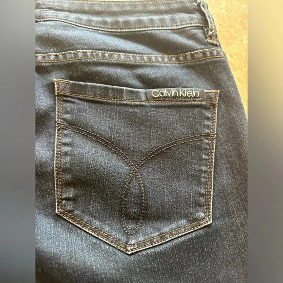 Calvin Klein Jeans Women’s Dark Wash Skinny Straight Denim Jeans Size 6/28 - Picture 5 of 8